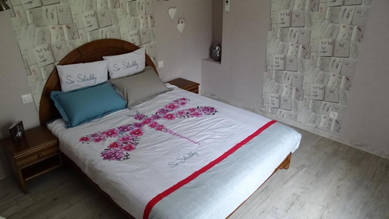 Chambres De Montheard La Bazoge Екстер'єр фото