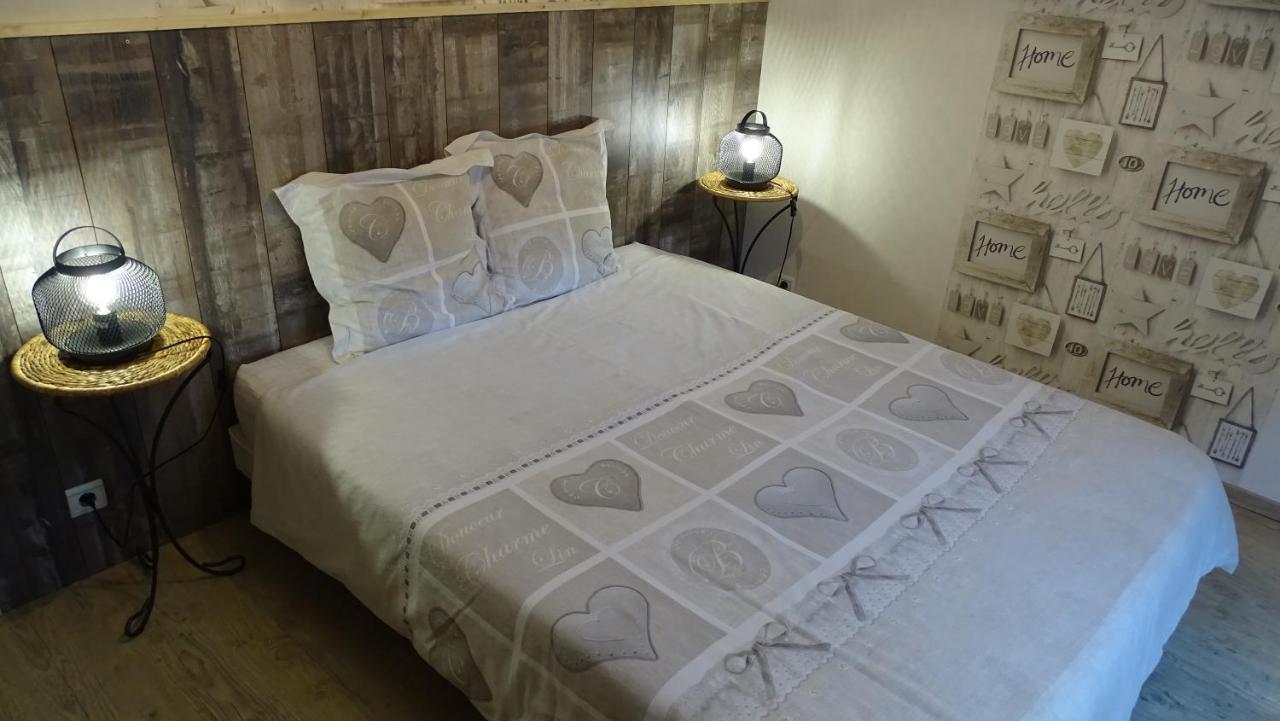 Chambres De Montheard La Bazoge Екстер'єр фото